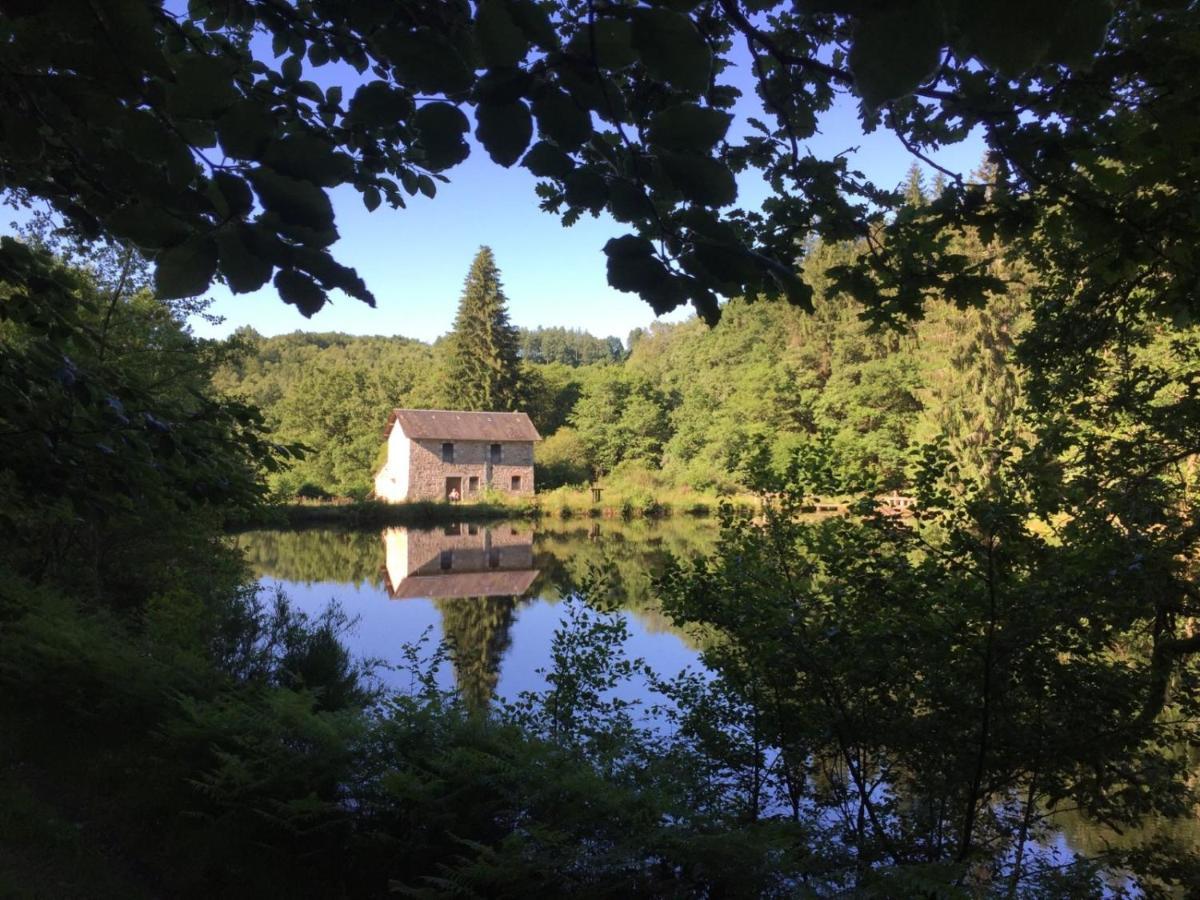 Le Moulin De La Farge B&B Saint-Moreil Εξωτερικό φωτογραφία